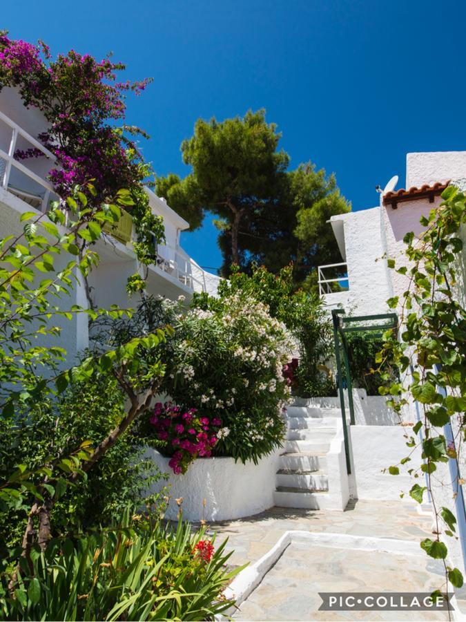 Rosys Little Village Skala  Bagian luar foto