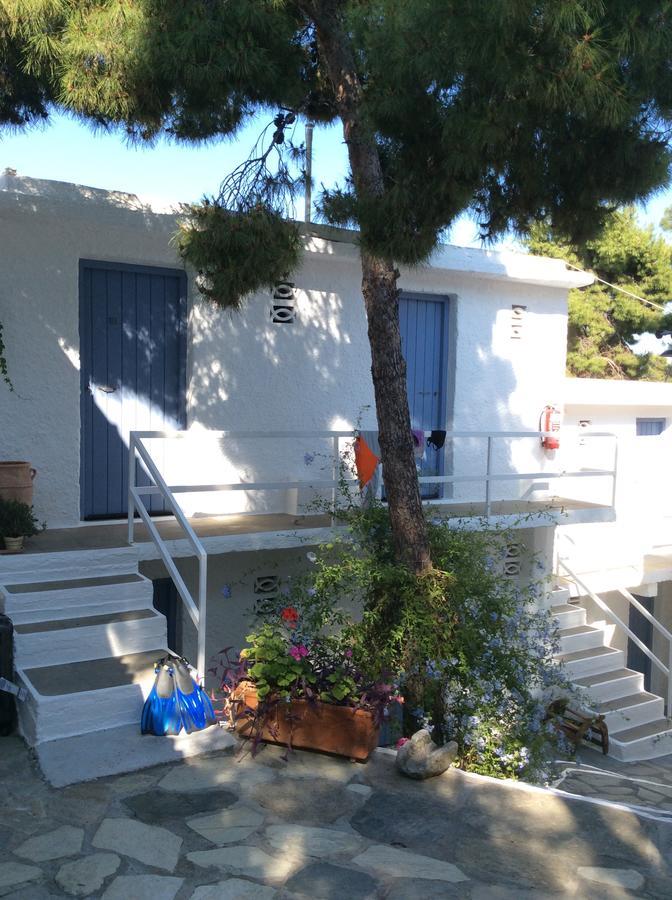 Rosys Little Village Skala  Bagian luar foto