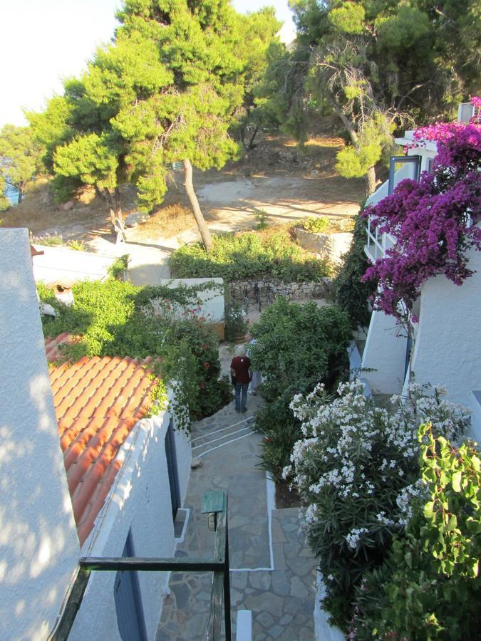 Rosys Little Village Skala  Bagian luar foto
