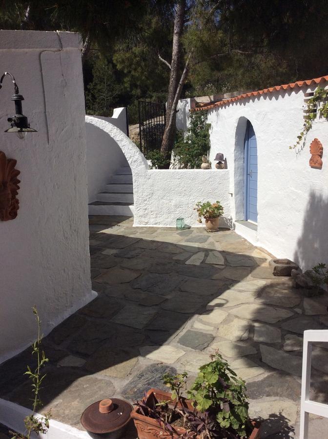 Rosys Little Village Skala  Bagian luar foto