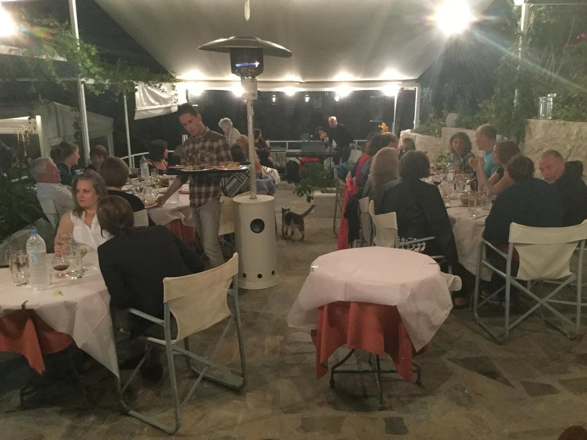 Rosys Little Village Skala  Bagian luar foto